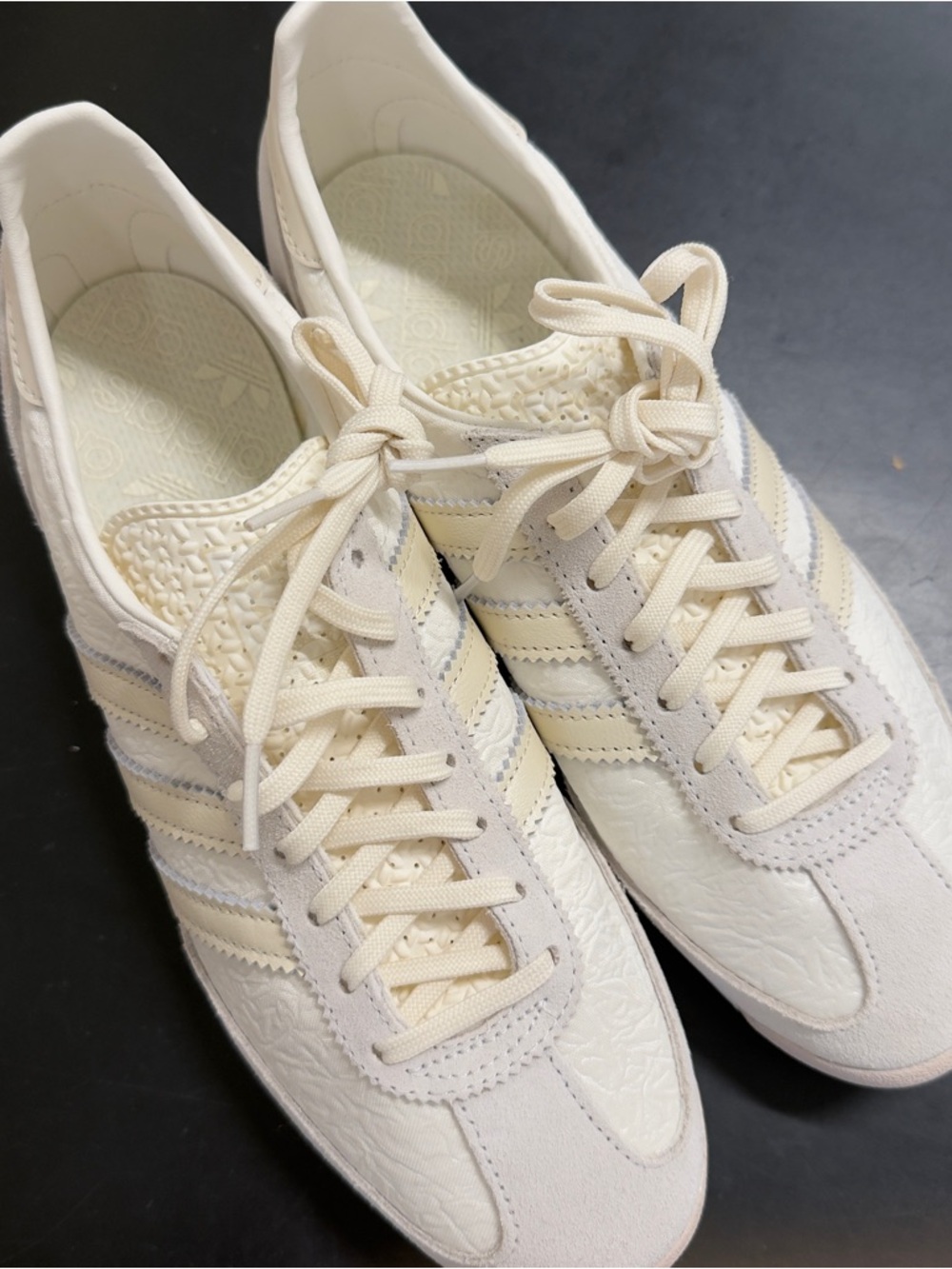 adidas Women’s Neutral Cream Low-Top Sneakers Size 8.5 NWOT - Picture 10 of 10